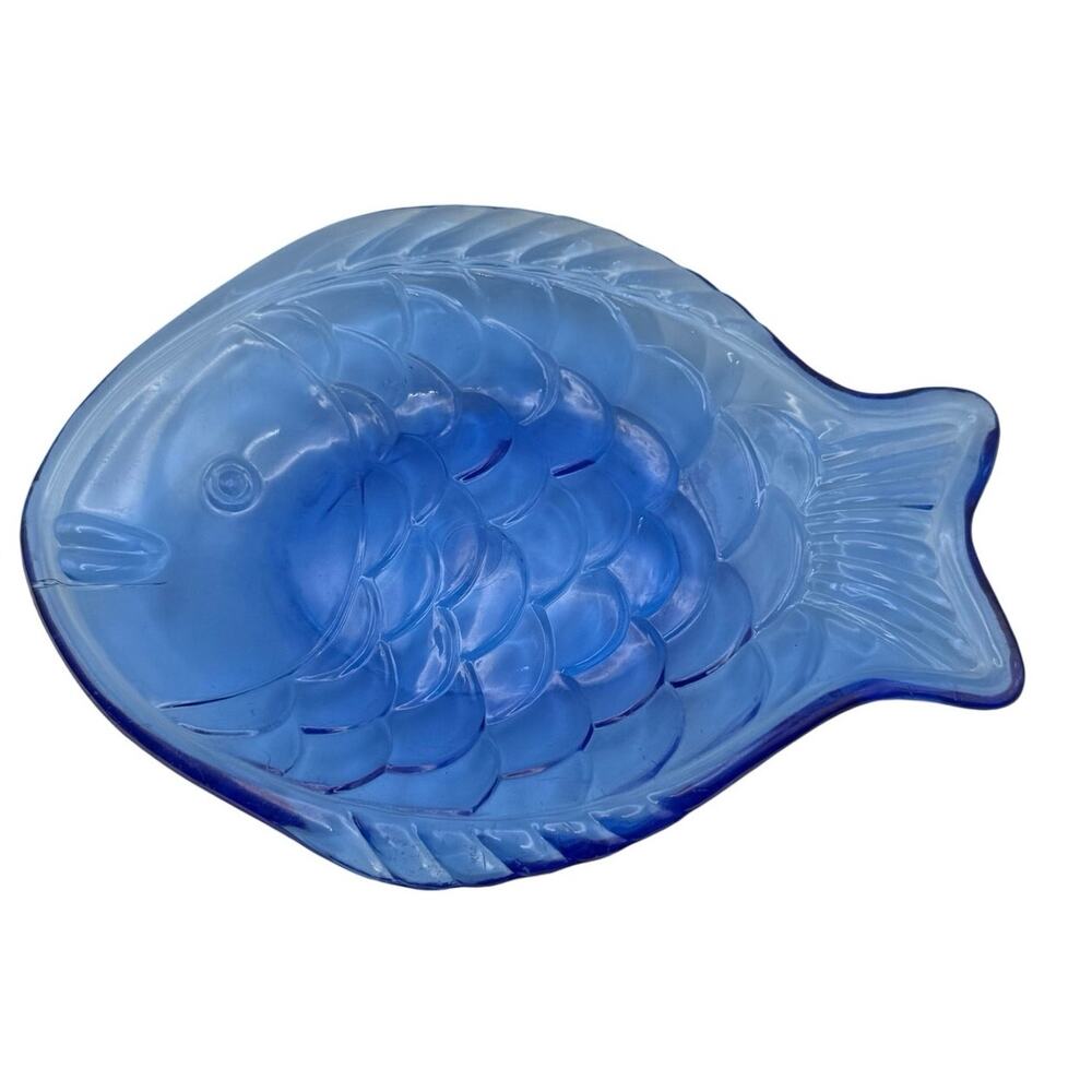 Vintage 90s Blue Acrylic Fish Soap Dish Coastal Beach Bathroom Decor